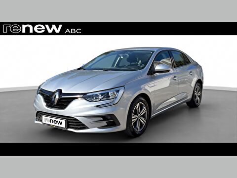 Sedan 1.3 TCe Touch EDC, 2. el otomobil | renew