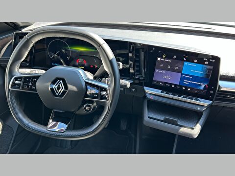renault, megane e-tech, crossover ev60 ıconic otomatik, otomatik, elektrik 2.el otomobil | renew 10