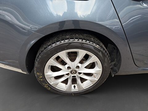 renault, megane, sedan 1.2 tce ıcon edc, otomatik, benzin 2.el otomobil | renew 8