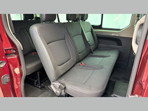 renault, trafic combi, 8+1 grand confort 2.0 blue dci eag9 170 bg, otomatik, dizel 2.el otomobil | renew 15