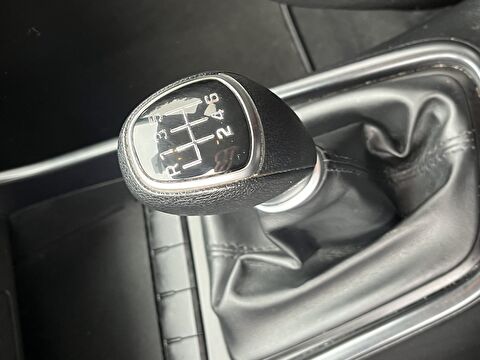 hyundai, i20, hatchback 1.4 mpı jump, manuel, benzin 2.el otomobil | renew 17