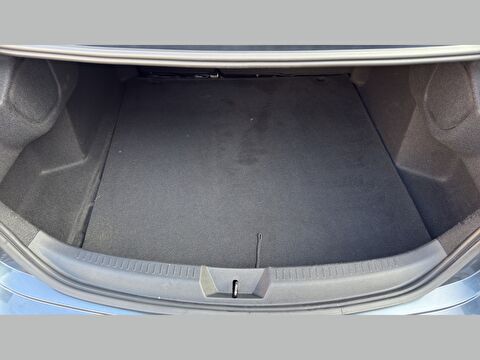 renault, megane, sedan 1.3 tce touch edc, otomatik, benzin 2.el otomobil | renew 10