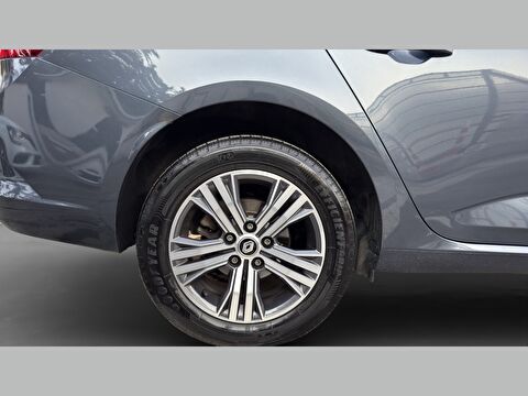 renault, megane, sedan 1.3 tce touch edc, otomatik, benzin 2.el otomobil | renew 9