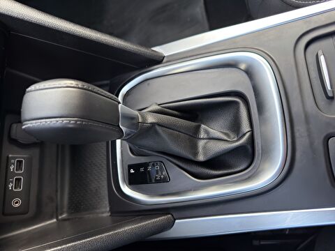 renault, megane, sedan 1.3 tce touch edc, otomatik, benzin 2.el otomobil | renew 17