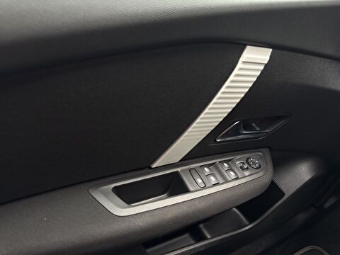 citroen, c4 x, 1.2 puretech you eat8, otomatik, benzin 2.el otomobil | renew 23