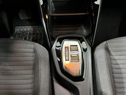 peugeot, 2008, crossover 1.5 bluehdı active prime eat8, otomatik, dizel 2.el otomobil | renew 28