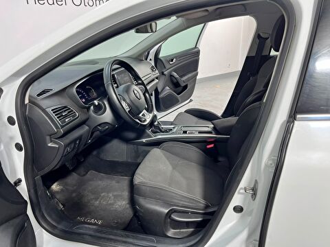 renault, megane, sedan 1.3 tce touch edc, otomatik, benzin 2.el otomobil | renew 31