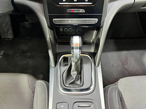 renault, megane, sedan 1.3 tce touch edc, otomatik, benzin 2.el otomobil | renew 26