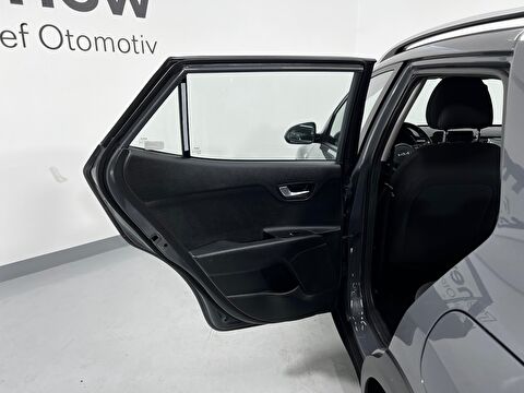kia, stonic, suv 1.4 mpı business otomatik, otomatik, benzin 2.el otomobil | renew 32