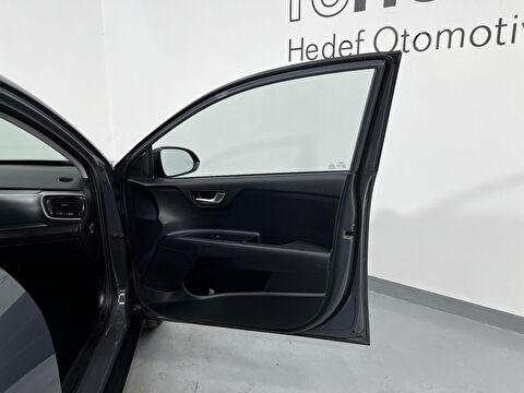 kia, stonic, suv 1.4 mpı business otomatik, otomatik, benzin 2.el otomobil | renew 33