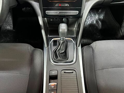 renault, megane, sedan 1.3 tce touch edc, otomatik, benzin 2.el otomobil | renew 29