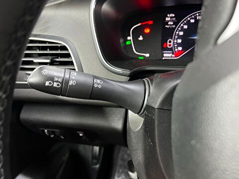 renault, megane, sedan 1.3 tce touch edc, otomatik, benzin 2.el otomobil | renew 30