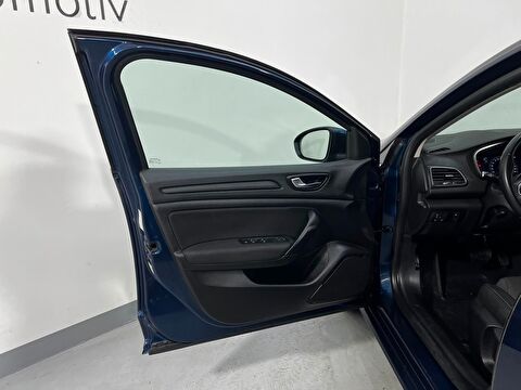 renault, megane, sedan 1.3 tce touch edc, otomatik, benzin 2.el otomobil | renew 36