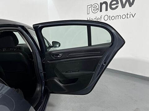 renault, megane, sedan 1.3 tce touch edc, otomatik, benzin 2.el otomobil | renew 38