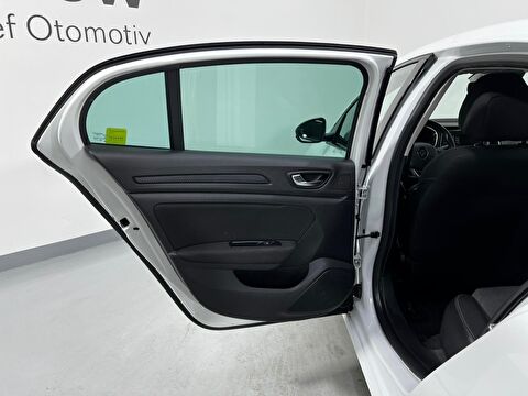 renault, megane, sedan 1.3 tce joy comfort edc, otomatik, benzin 2.el otomobil | renew 34