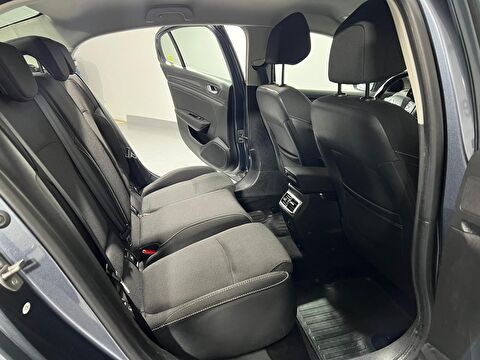 renault, megane, sedan 1.3 tce touch edc, otomatik, benzin 2.el otomobil | renew 32