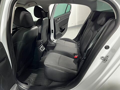 renault, megane, sedan 1.3 tce joy comfort edc, otomatik, benzin 2.el otomobil | renew 28