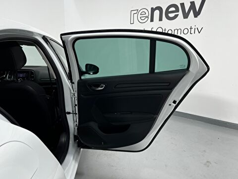 renault, megane, sedan 1.3 tce joy comfort edc, otomatik, benzin 2.el otomobil | renew 33