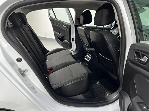 renault, megane, sedan 1.3 tce touch edc, otomatik, benzin 2.el otomobil | renew 35