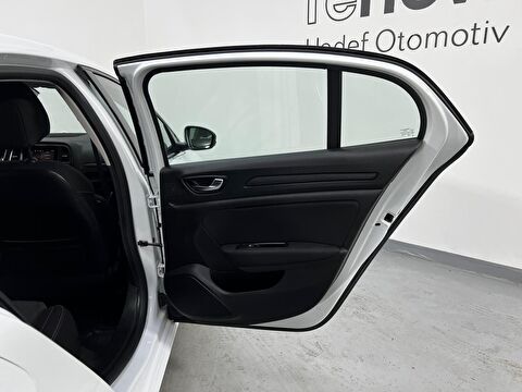 renault, megane, sedan 1.3 tce touch edc, otomatik, benzin 2.el otomobil | renew 36