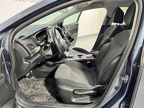 renault, megane, sedan 1.3 tce touch edc, otomatik, benzin 2.el otomobil | renew 31