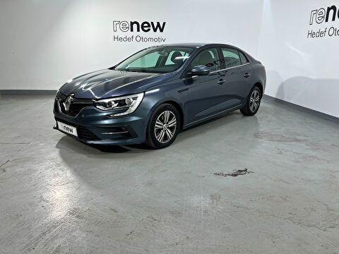 Sedan 1.3 TCe Touch EDC, 2. el otomobil | renew