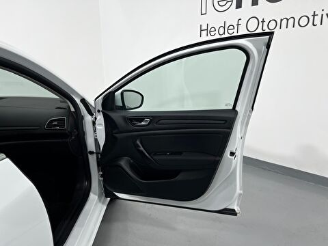 renault, megane, sedan 1.3 tce touch edc, otomatik, benzin 2.el otomobil | renew 42