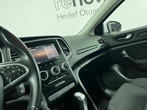 renault, megane, sedan 1.3 tce touch edc, otomatik, benzin 2.el otomobil | renew 25