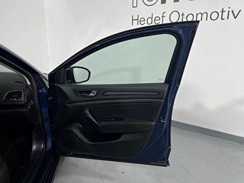 renault, megane, sedan 1.3 tce touch edc, otomatik, benzin 2.el otomobil | renew 37