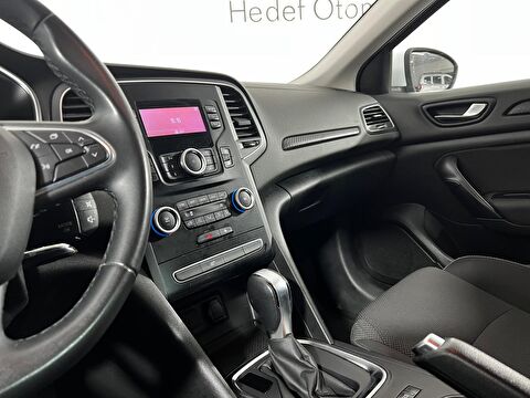 renault, megane, sedan 1.3 tce joy comfort edc, otomatik, benzin 2.el otomobil | renew 23