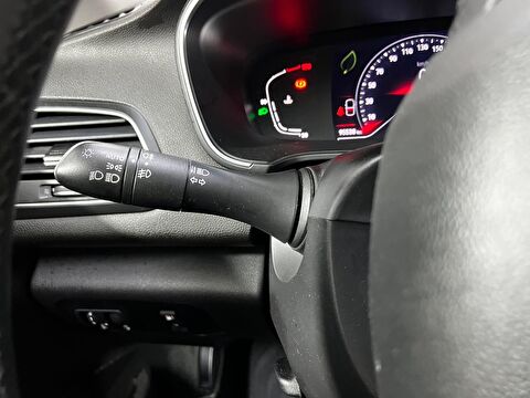 renault, megane, sedan 1.3 tce touch edc, otomatik, benzin 2.el otomobil | renew 30