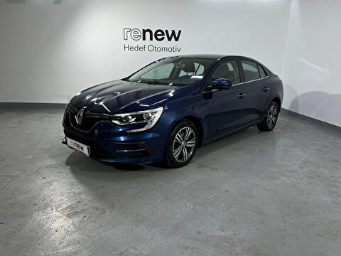Sedan 1.3 TCe Touch EDC, 2. el otomobil | renew