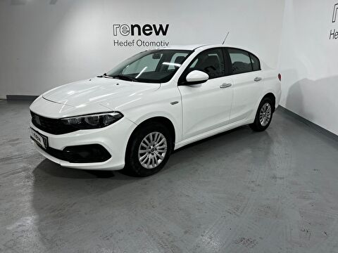 Sedan 1.3 MultiJet Easy, 2. el otomobil | renew