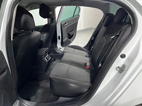 renault, megane, sedan 1.3 tce joy edc, otomatik, benzin 2.el otomobil | renew 30