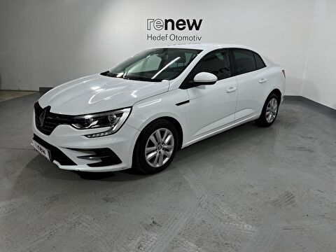 Sedan 1.3 TCe Joy EDC, 2. el otomobil | renew