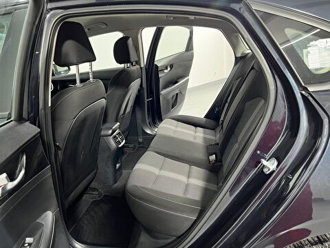 kia, cerato, sedan 1.6 mpı elegance otomatik, otomatik, benzin 2.el otomobil | renew 30