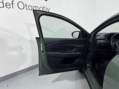 dacia, sandero, hatchback 1.0 tce stepway essential, manuel, benzin 2.el otomobil | renew 31