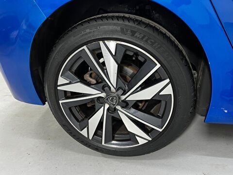 peugeot, 308, hatchback 1.2 puretech allure eat8, otomatik, benzin 2.el otomobil | renew 45