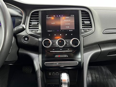 renault, megane, sedan 1.3 tce touch edc, otomatik, benzin 2.el otomobil | renew 22