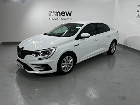 Sedan 1.3 TCe Joy Comfort EDC, 2. el otomobil | renew