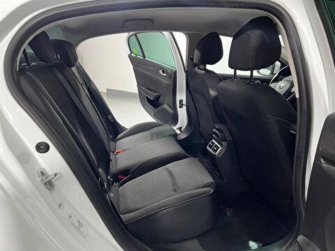 renault, megane, sedan 1.3 tce joy comfort edc, otomatik, benzin 2.el otomobil | renew 32