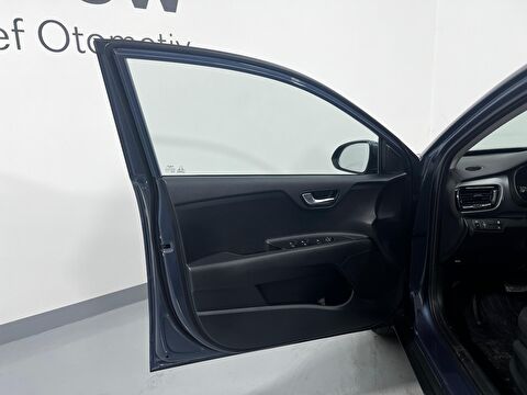 kia, stonic, suv 1.4 mpı business otomatik, otomatik, benzin 2.el otomobil | renew 36