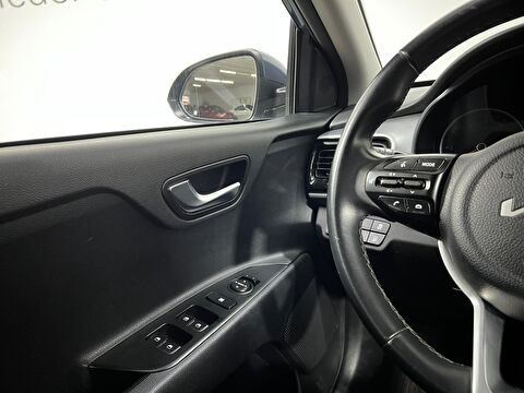 kia, stonic, suv 1.4 mpı business otomatik, otomatik, benzin 2.el otomobil | renew 29