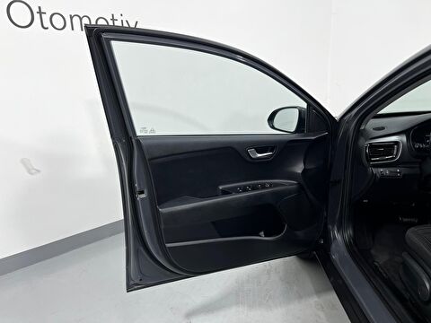 kia, stonic, suv 1.4 mpı business otomatik, otomatik, benzin 2.el otomobil | renew 34