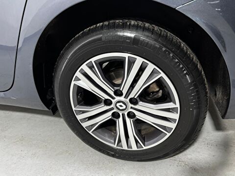 renault, megane, sedan 1.3 tce touch edc, otomatik, benzin 2.el otomobil | renew 45