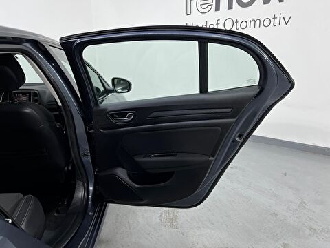 renault, megane, sedan 1.3 tce touch edc, otomatik, benzin 2.el otomobil | renew 40