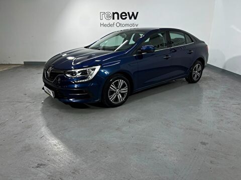 Sedan 1.3 TCe Touch EDC, 2. el otomobil | renew