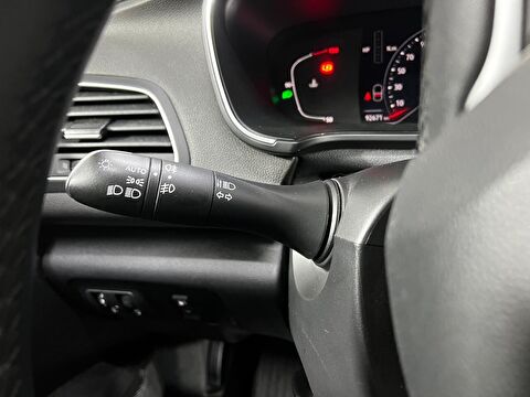 renault, megane, sedan 1.3 tce touch edc, otomatik, benzin 2.el otomobil | renew 32