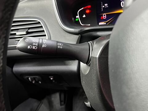 renault, megane, sedan 1.3 tce touch edc, otomatik, benzin 2.el otomobil | renew 29