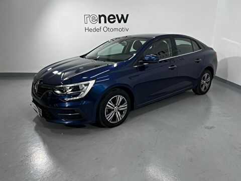 Sedan 1.3 TCe Touch EDC, 2. el otomobil | renew
